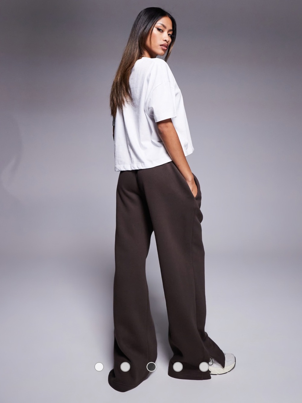 Nike Women's Sportswear Phoenix Fleece Plush Wide Leg Pants - Picture 2 of 8